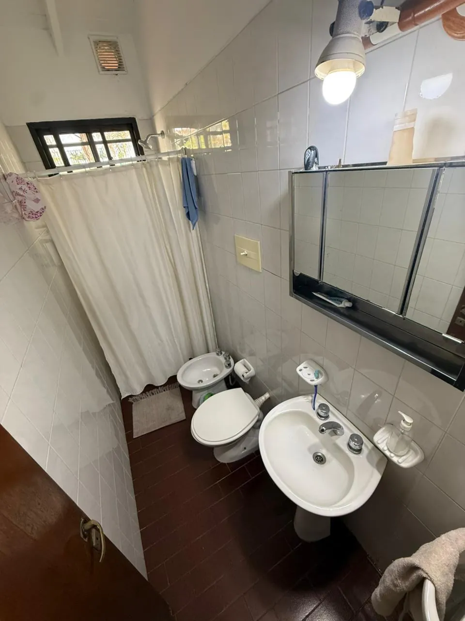 Otra vista del mismo baño